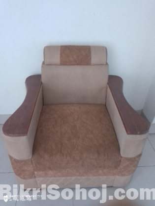 Segun Wood Godi Sofa